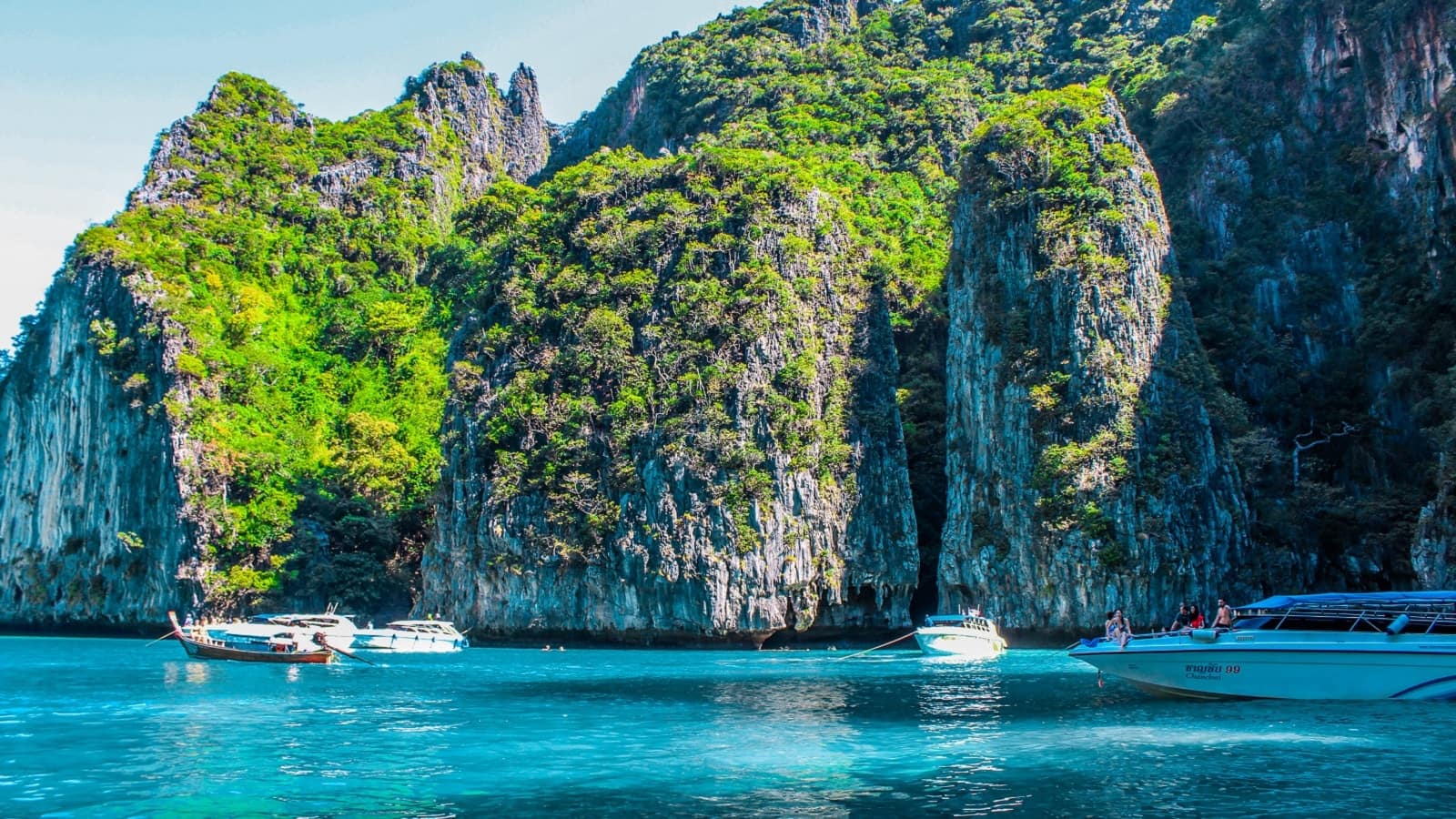 Island Hopping in the Phi Phi Islands · Asian Trails